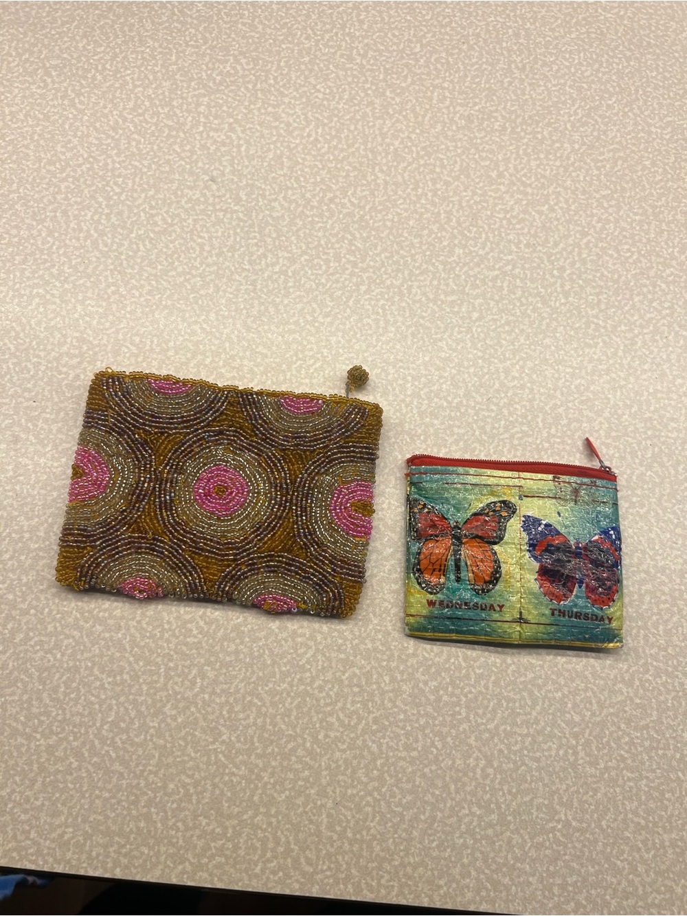 NWOT Beaded Pink & Gold Circle Wristlet Pouch Butterfly zippered pouch